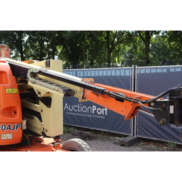 2012 JLG E300AJP-41545102