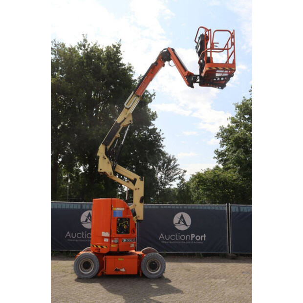 2012 JLG E300AJP-41545110