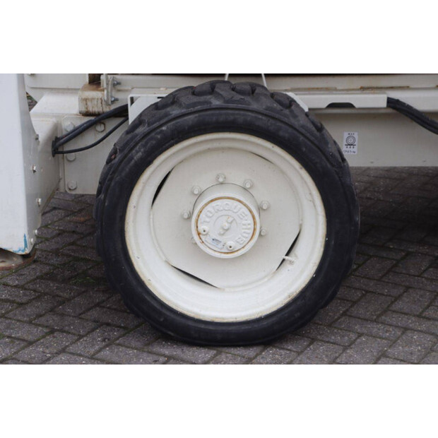 2012 Genie GS-3390-41545515