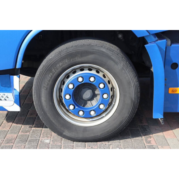 2016 فولفو FH-41546145