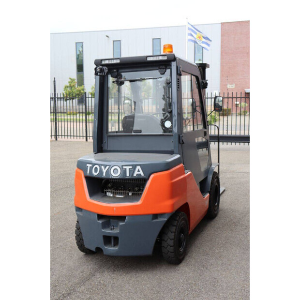 2023 Toyota 52-8FDF25-41546342