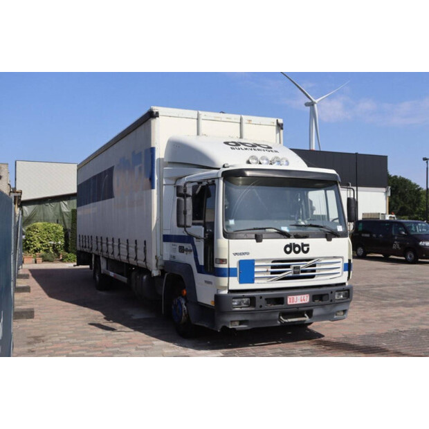 2001 Volvo FL6-41546641