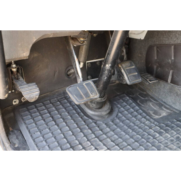 2001 Volvo FL6-41546672