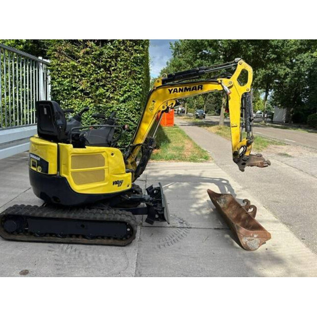 2018 YANMAR VIO17-41546879