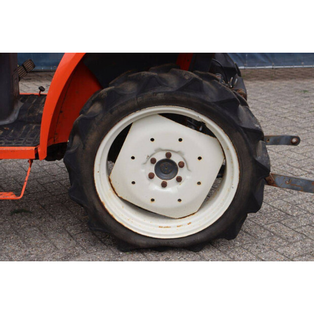 كوبوتا GT19-41547520