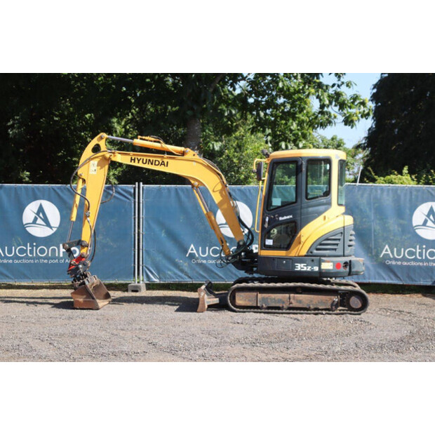 2015 Hyundai ROBEX 35Z-9-41547562