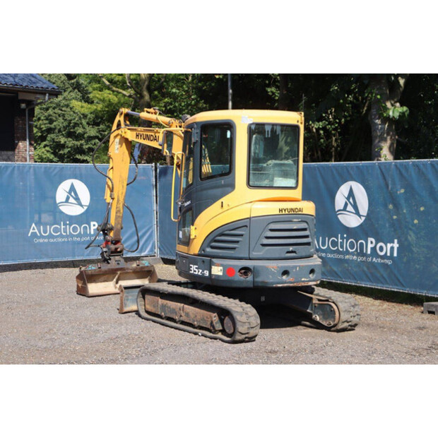 2015 Hyundai ROBEX 35Z-9-41547564