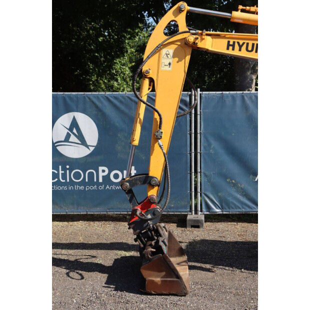 2015 Hyundai ROBEX 35Z-9-41547572