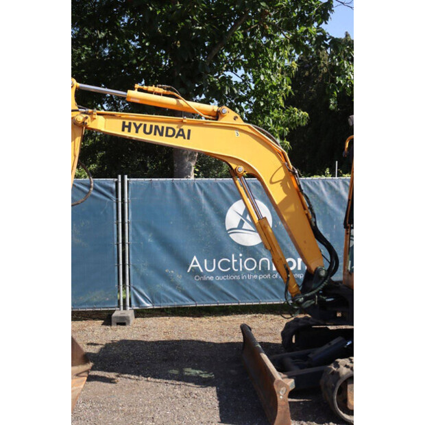 2015 Hyundai ROBEX 35Z-9-41547573
