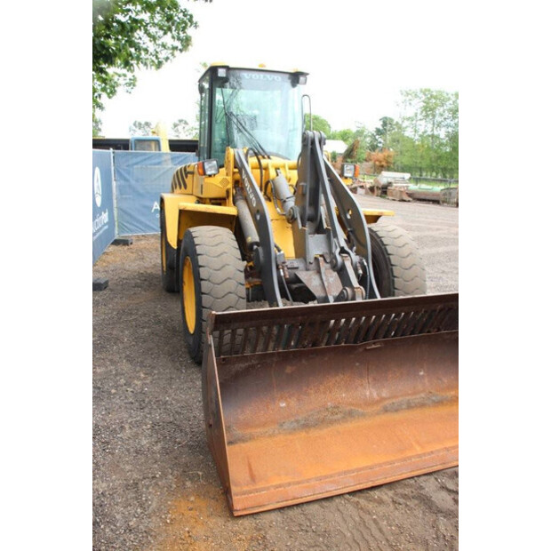 2000 Volvo L45TP-41548101
