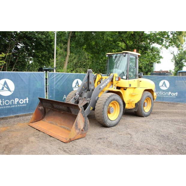 2000 Volvo L45TP-41548103
