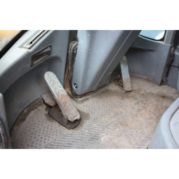 2000 Volvo L45TP-41548119
