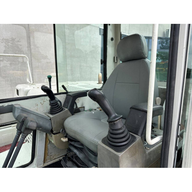 2011 TAKEUCHI TB175C-41548210