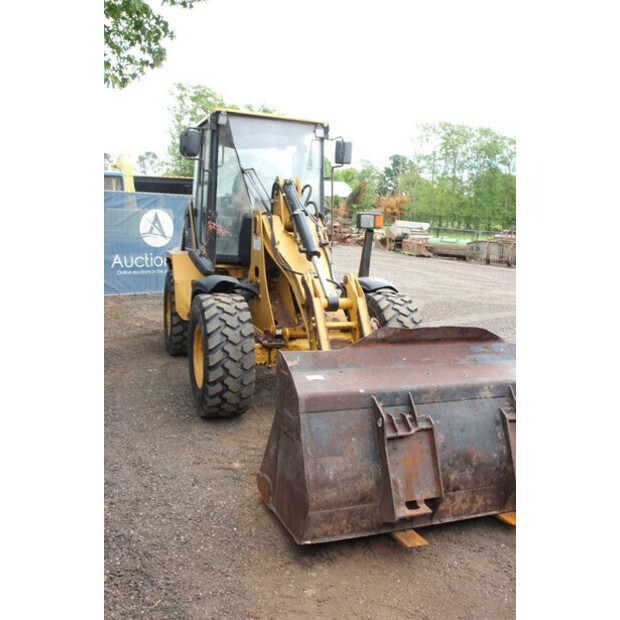 2001 Caterpillar 908-41548226