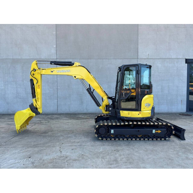 2015 YANMAR VIO55-6B-41548530