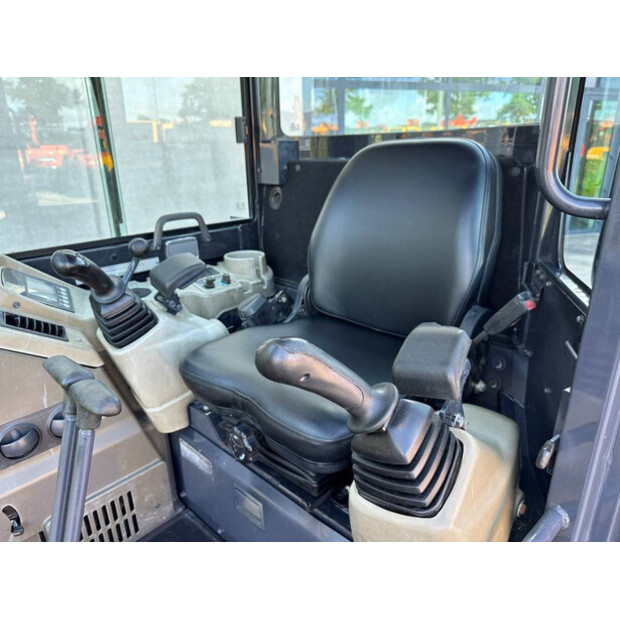 2015 YANMAR VIO55-6B-41548548