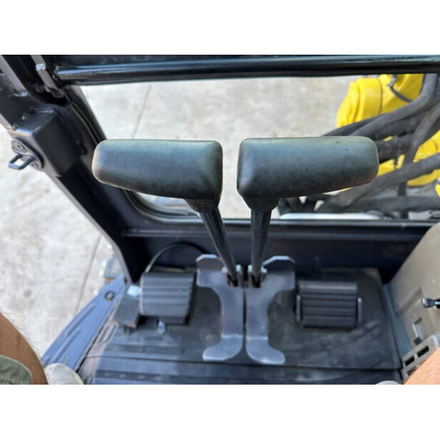 2015 YANMAR VIO55-6B-41548555