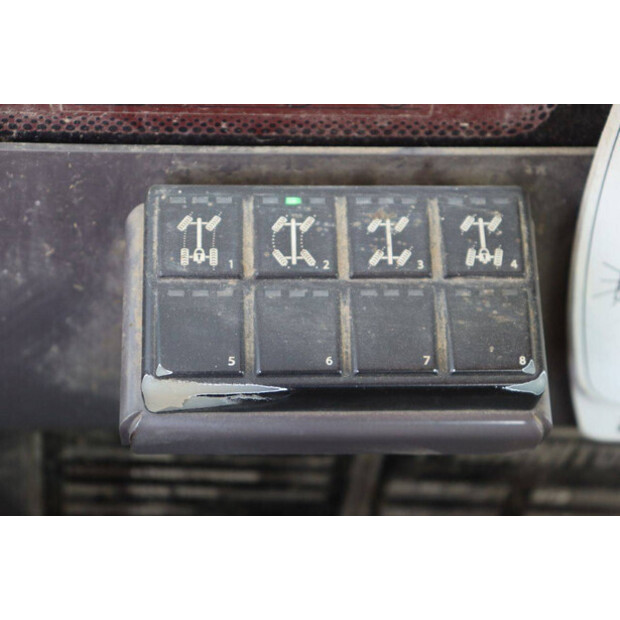 2012 مانيتو MLT640-137PS-41548888