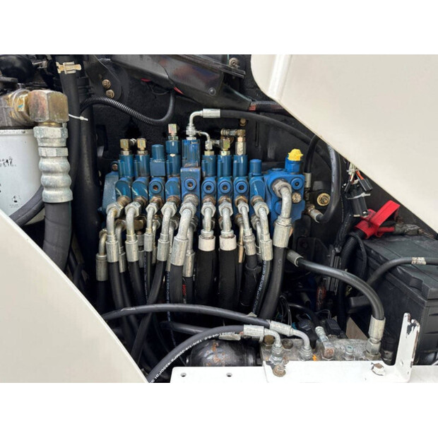 2012 بوبكات 331-41549211