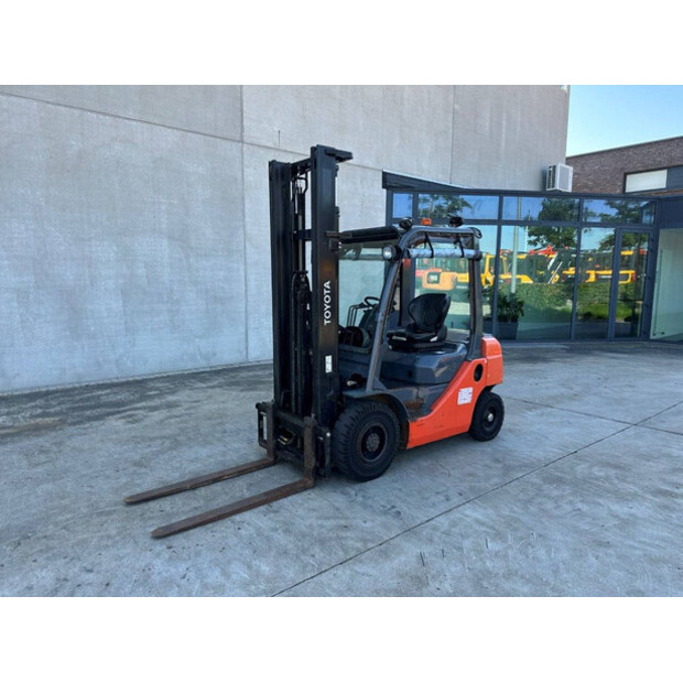 2012 Toyota 02-8FDF20-41549515