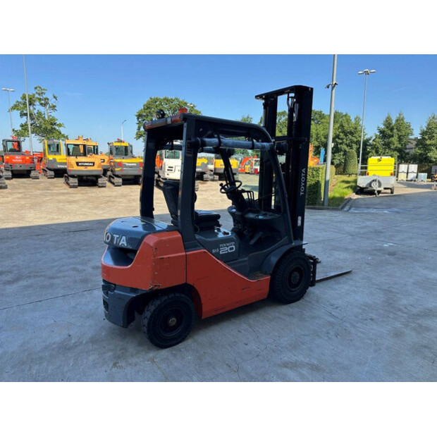 2012 Toyota 02-8FDF20-41549518