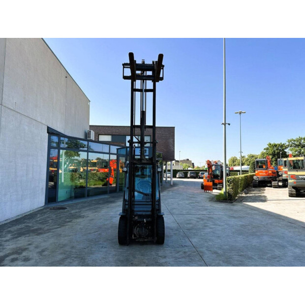 2012 Toyota 02-8FDF20-41549548