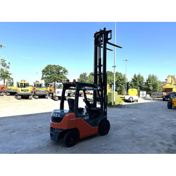 2012 Toyota 02-8FDF20-41549550