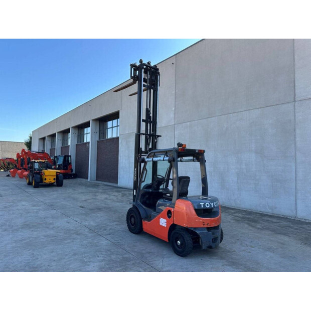 2012 Toyota 02-8FDF20-41549552