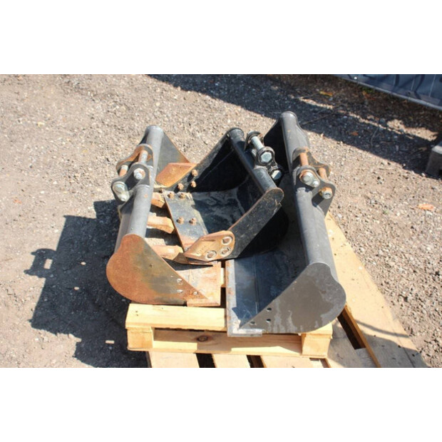 WCM OTHERS-41549651