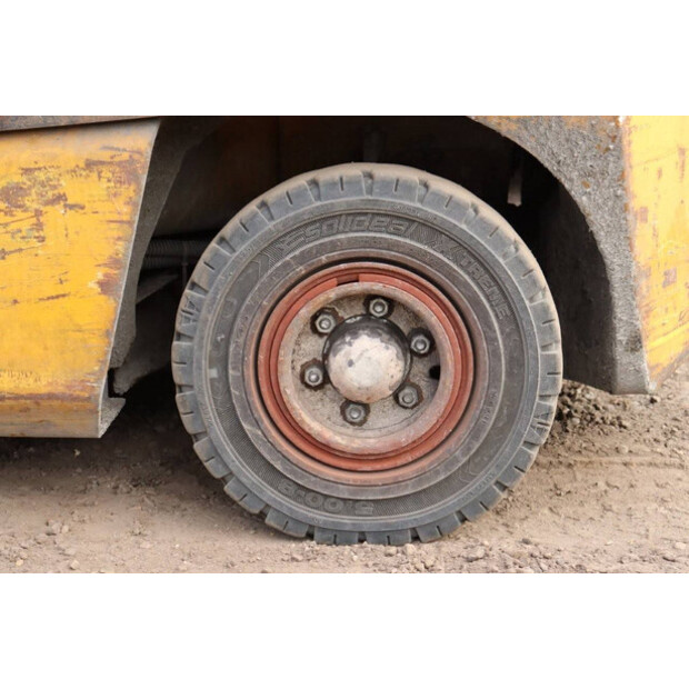 1993 يال TFG15-41549998
