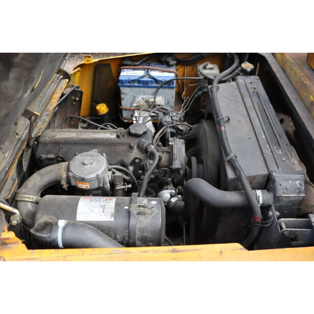 1993 يال TFG15-41550008
