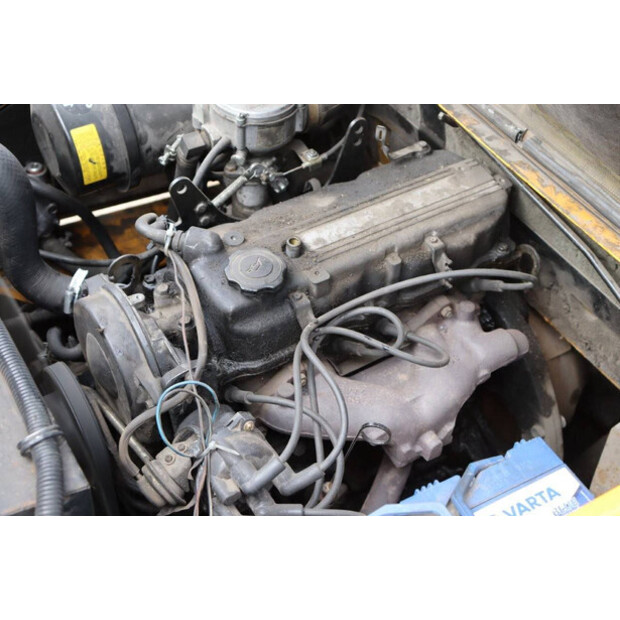 1993 يال TFG15-41550009