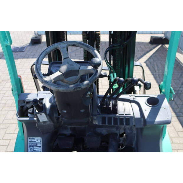 MITSUBISHI FD25N-41550460