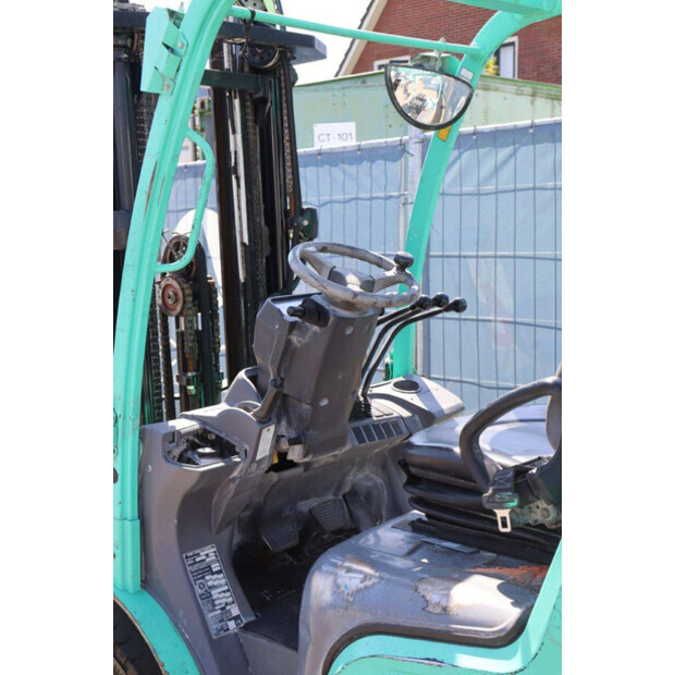 MITSUBISHI FD25N-41550461
