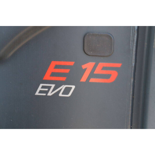 2018 ليندي E15-02-41550489
