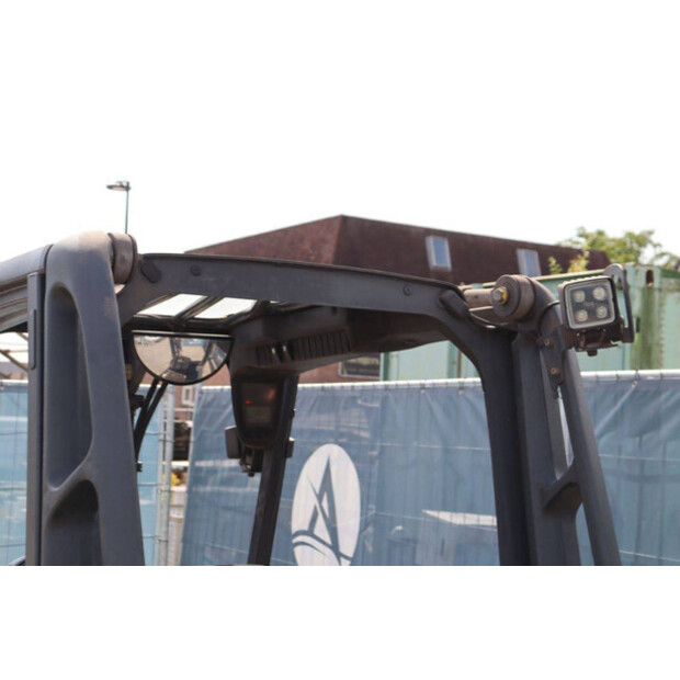 2011 ليندي E25L-01-41551988