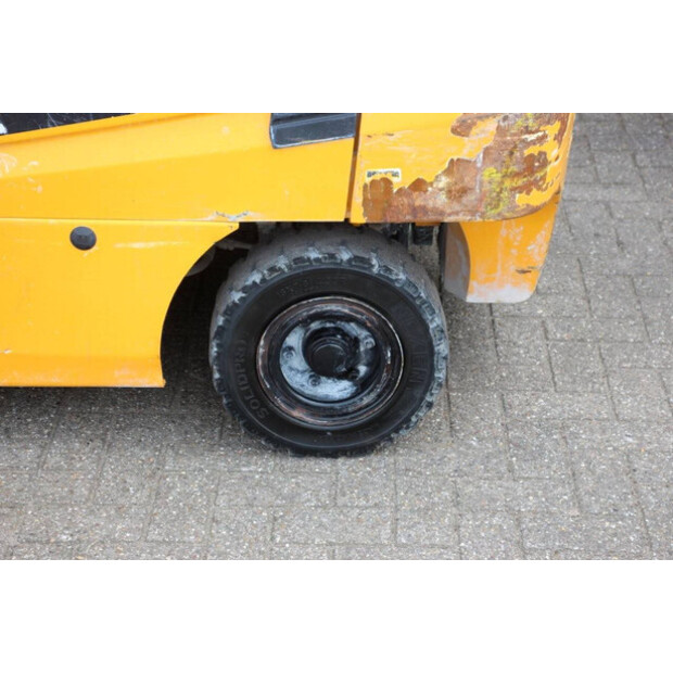 2019 Hyundai 25B-9-41552717