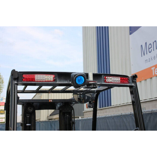 2019 Hyundai 25B-9-41552718