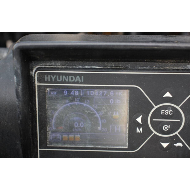 2019 Hyundai 25B-9-41552728