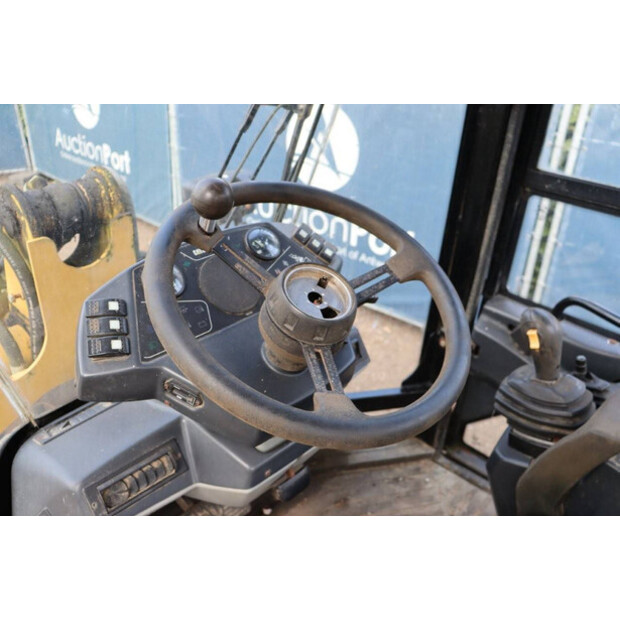1999 كاتربيلر 906-41552856