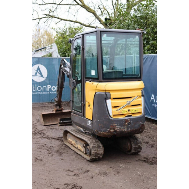 2014 Volvo EC18C-41552876