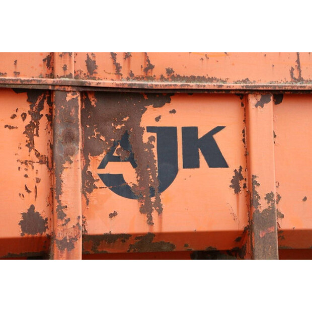 1984 AJK AT 1115-41553079