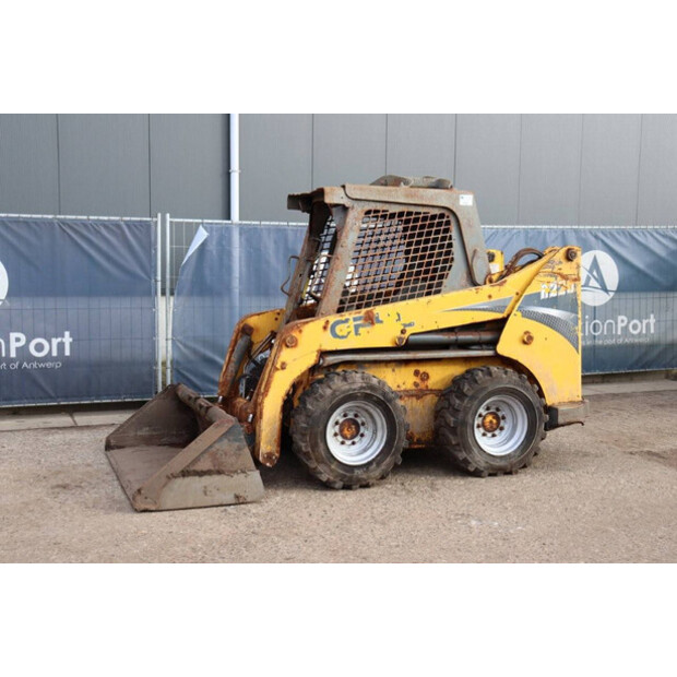 Gehl R220-41553310