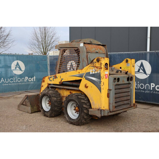 Gehl R220-41553312
