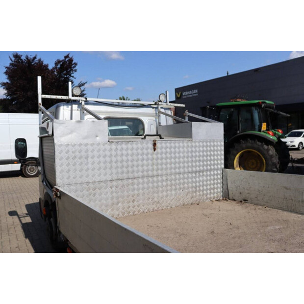 NISSAN Cabstar-41553425