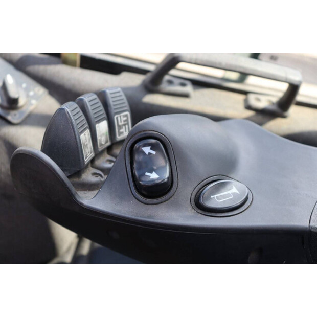 2015 Yale GLP25VX V2770-41553842