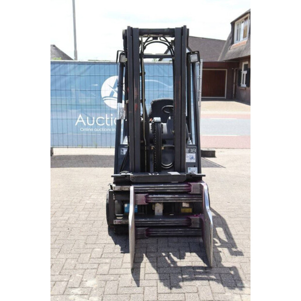 2002 ليندي E18C-02-41553859