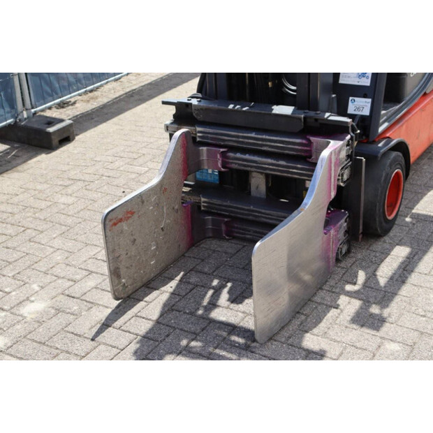 2002 ليندي E18C-02-41553861