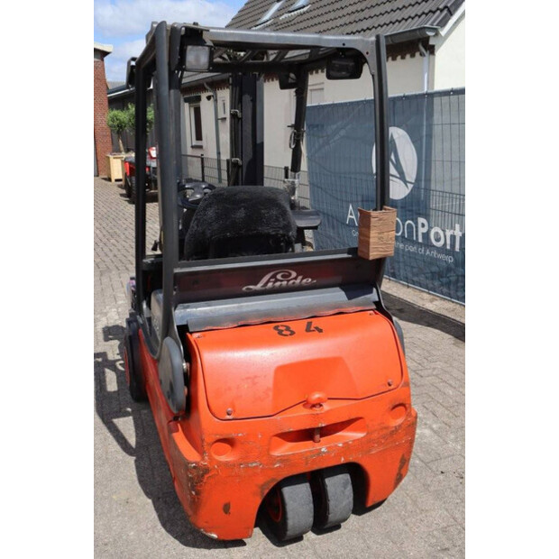 2002 ليندي E18C-02-41553869