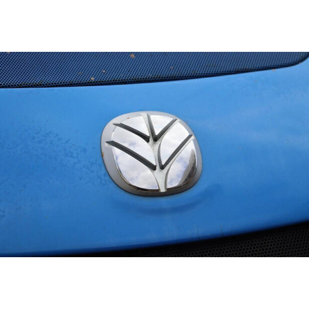 2004 نيو هولاند TVT145-41554011